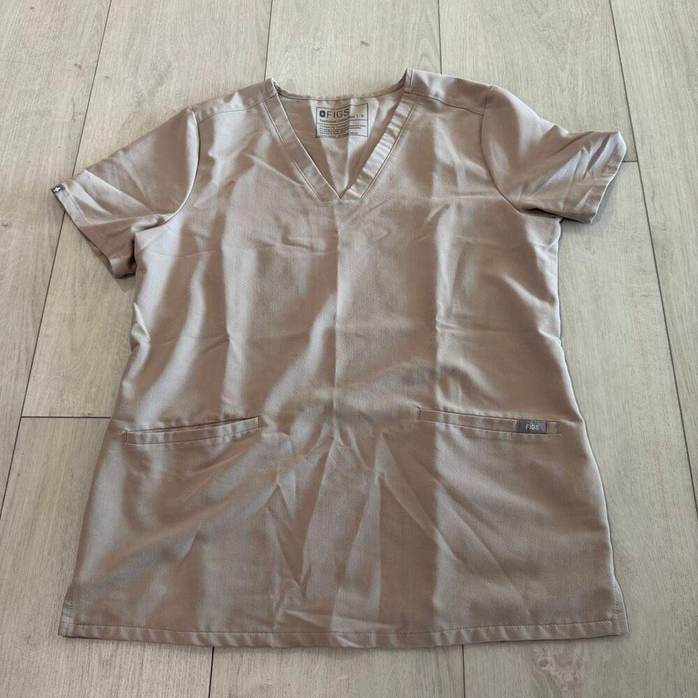 Figs womens scrubs top size s
